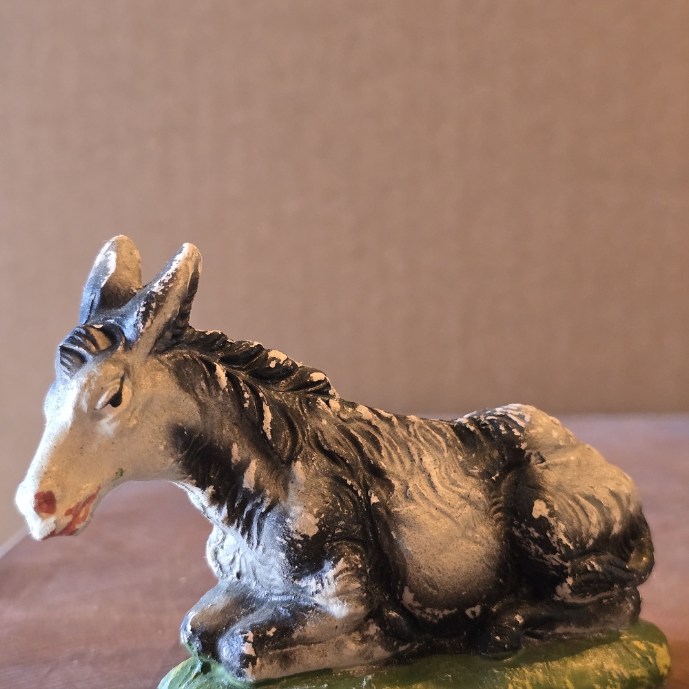 Nativity Figures - Picture 5 of 9